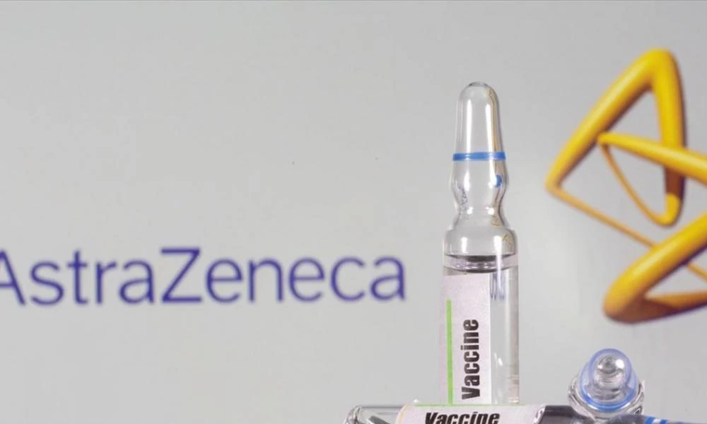 Ο Ινδός δισεκατομμυριούχος που παράγει δόσεις του εμβολίου της AstraZeneca